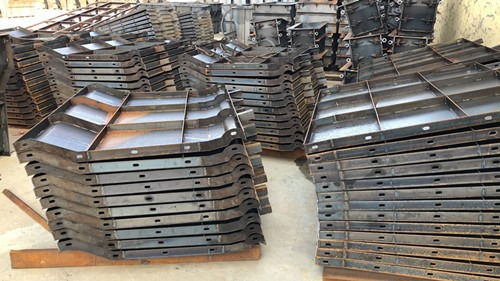 混凝土防撞墻模具價格 防撞墻模具加工數(shù)據(jù) 玉達